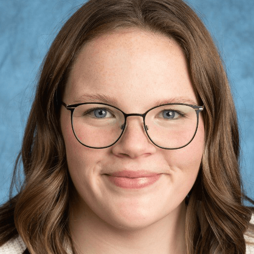 Coryn Davidson headshot